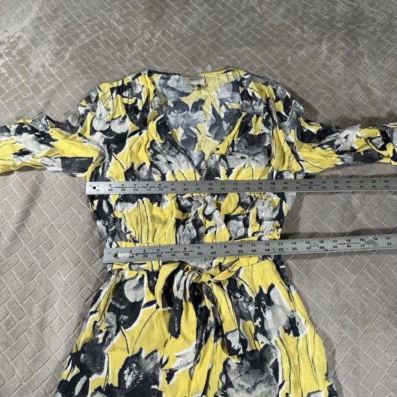 Elevenses Women XS Romper Shorts Yellow Floral V Neck Faux Wrap Belt Half Sleeve - Picture 8 of 11